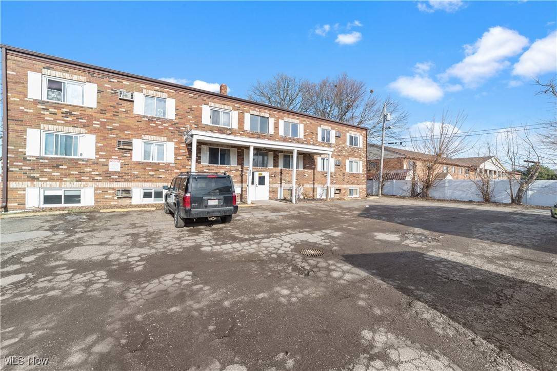 Lorain, OH 44053,4004 W Erie AVE