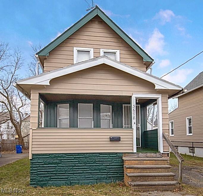 Cleveland, OH 44105,3678 E 104th ST