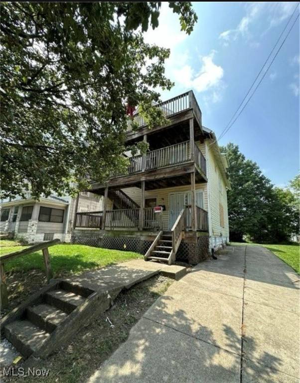 Akron, OH 44311,866 Beardsley ST #1