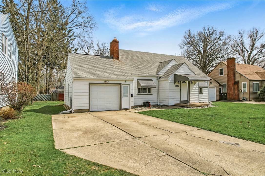 Warren, OH 44483,360 Belvedere AVE NE