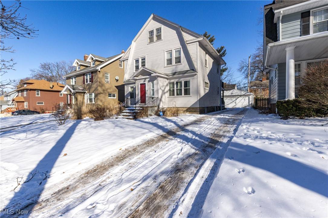 Cleveland Heights, OH 44121,1147 Yellowstone RD