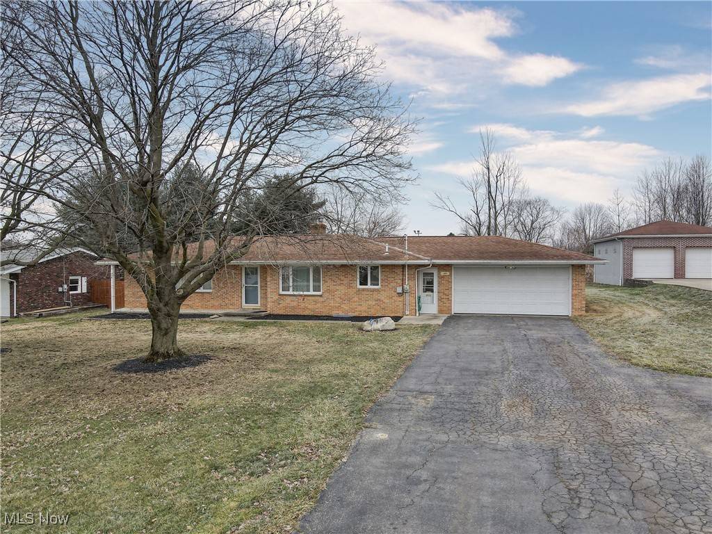 Orrville, OH 44667,180 S Kansas RD