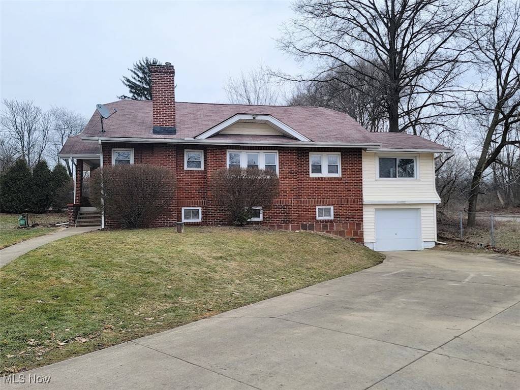 Akron, OH 44312,979 Ewart RD