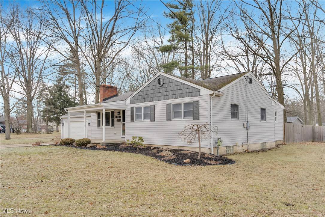 Youngstown, OH 44511,3900 Chaucer WAY