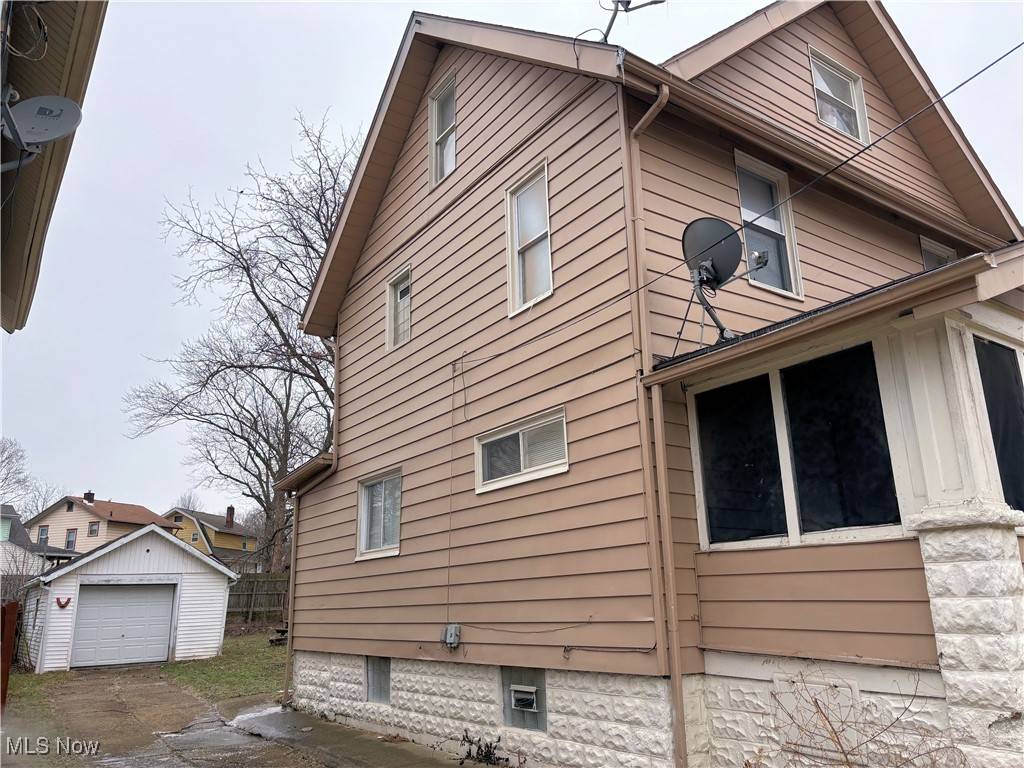 Akron, OH 44305,567 Garry RD