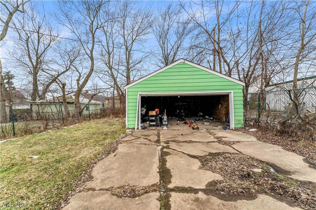 Cleveland, OH 44128,4452 E 158th ST