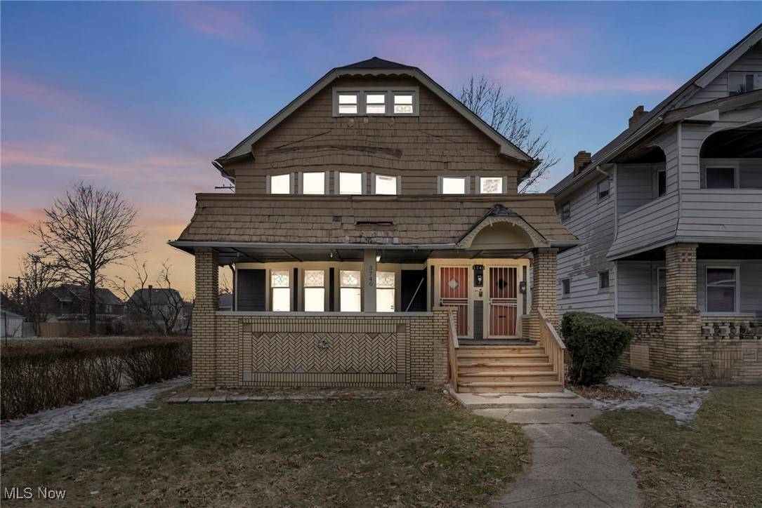 Cleveland, OH 44120,3740 E 147th ST