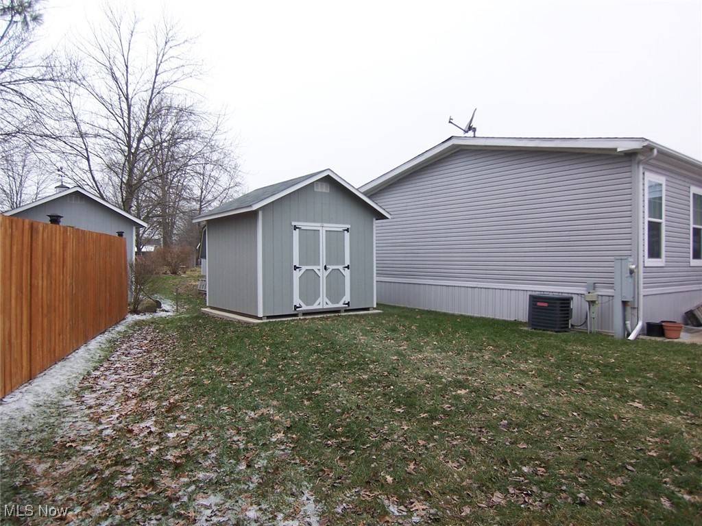 Elyria, OH 44035,216 Pin Oak CIR