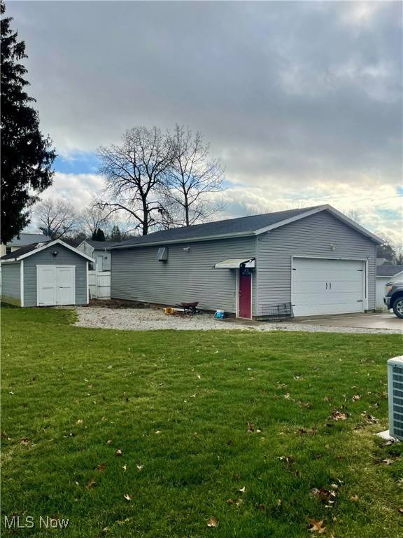 Orrville, OH 44667,856 Cleveland AVE
