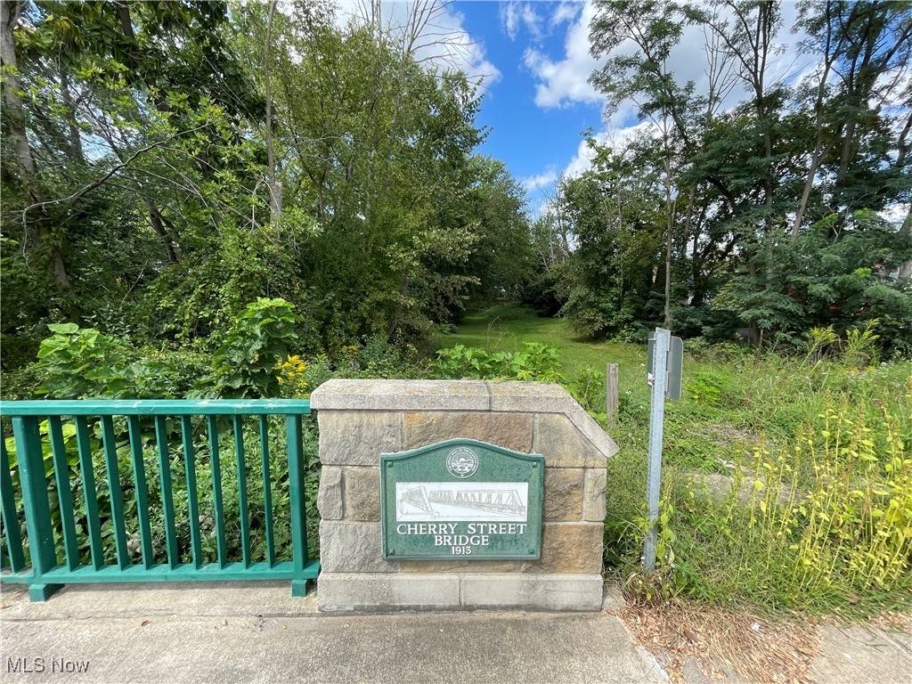 Canal Fulton, OH 44614,156 Cherry ST W
