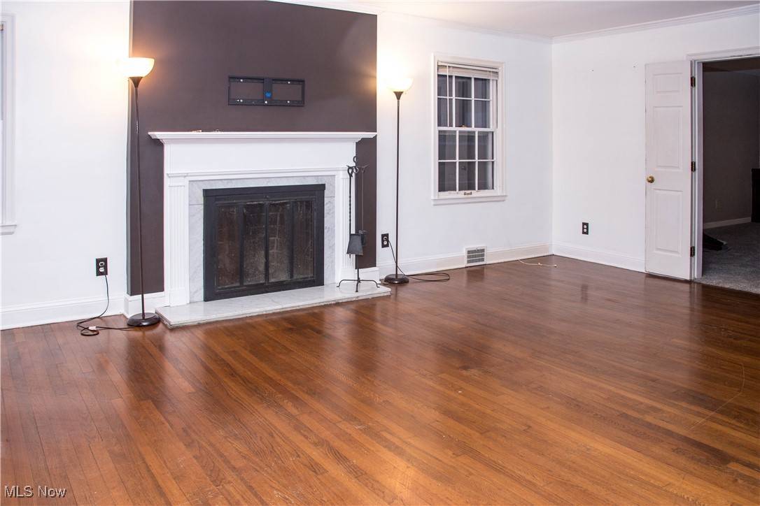 Akron, OH 44313,85 Goodhue DR