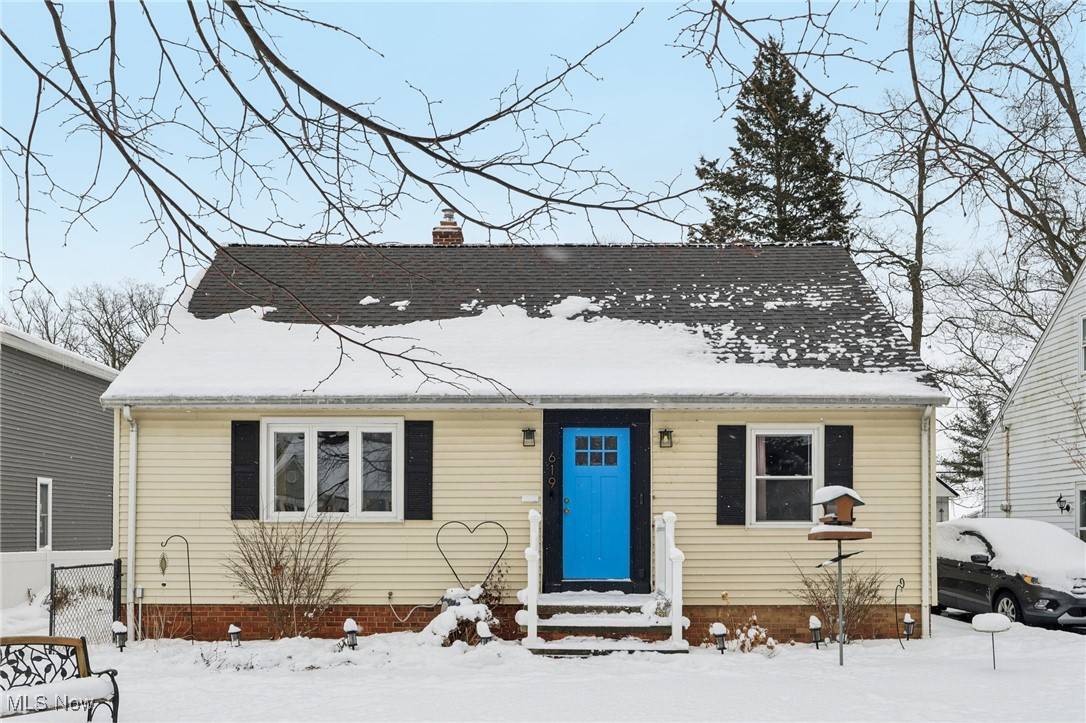 Bay Village, OH 44140,619 Kenilworth RD