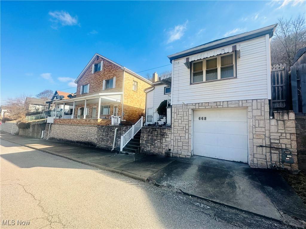 Follansbee, WV 26037,668 Virginia AVE