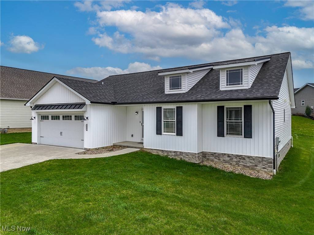 Canal Fulton, OH 44614,921 Cabot DR
