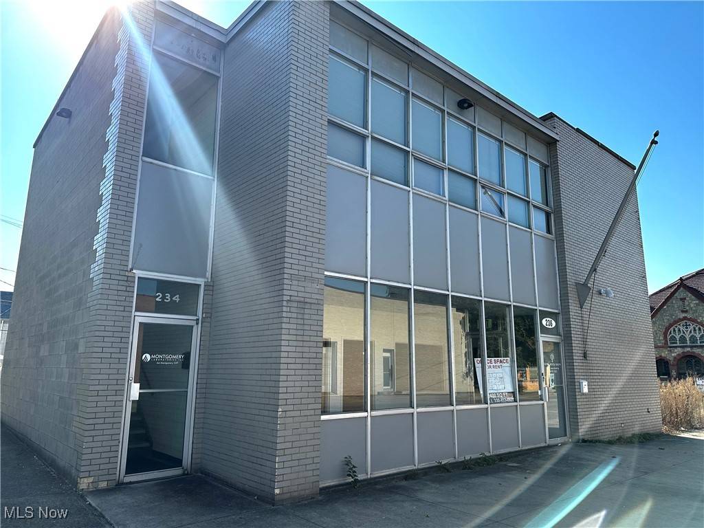 East Liverpool, OH 43920,234 W 6th ST