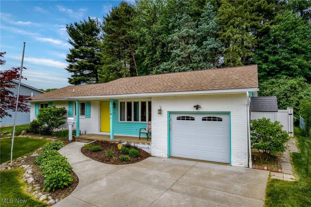 Canton, OH 44708,224 Manor AVE NW