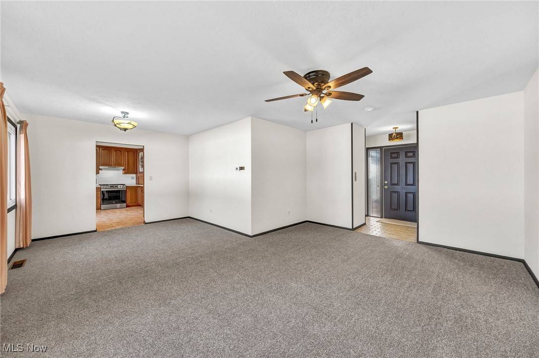 North Ridgeville, OH 44039,5010 Meadow Moss LN