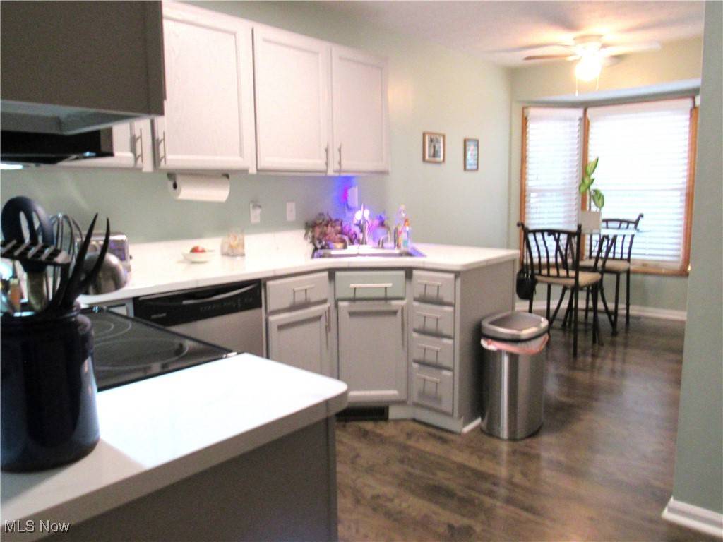 Strongsville, OH 44149,18344 Woodside Crossings S