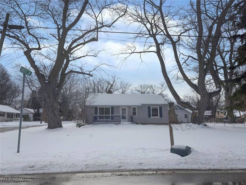 Madison, OH 44057,7094 Lake RD