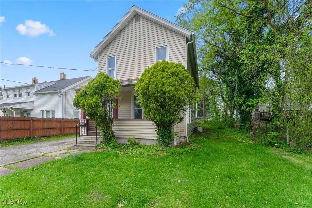Niles, OH 44446,22 N Clover AVE