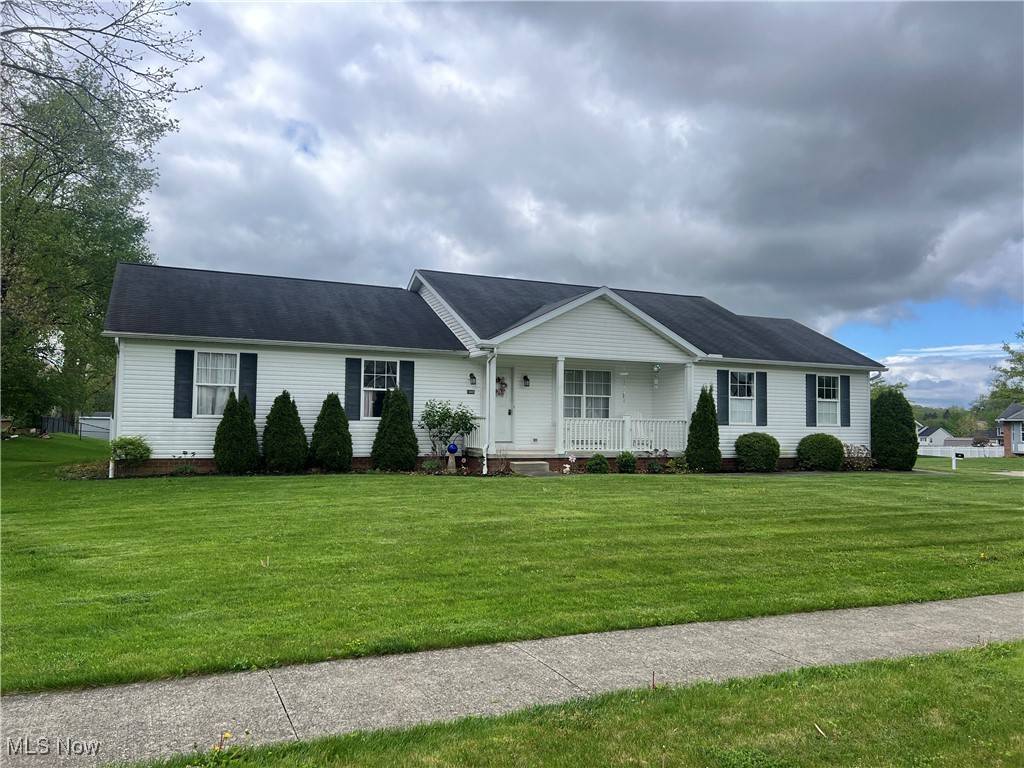 Louisville, OH 44641,1848 Briarwood ST