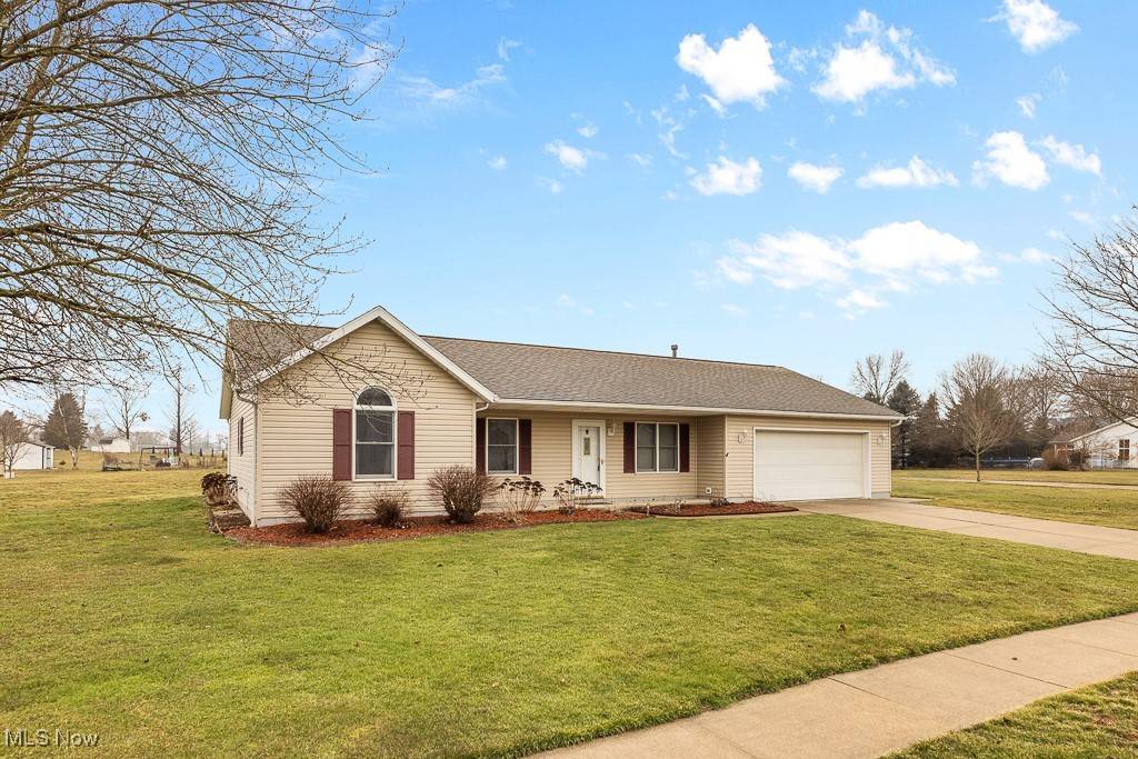 Creston, OH 44217,120 Parkside DR