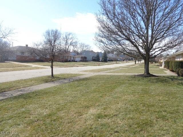 Parma, OH 44134,3100 King Richard DR