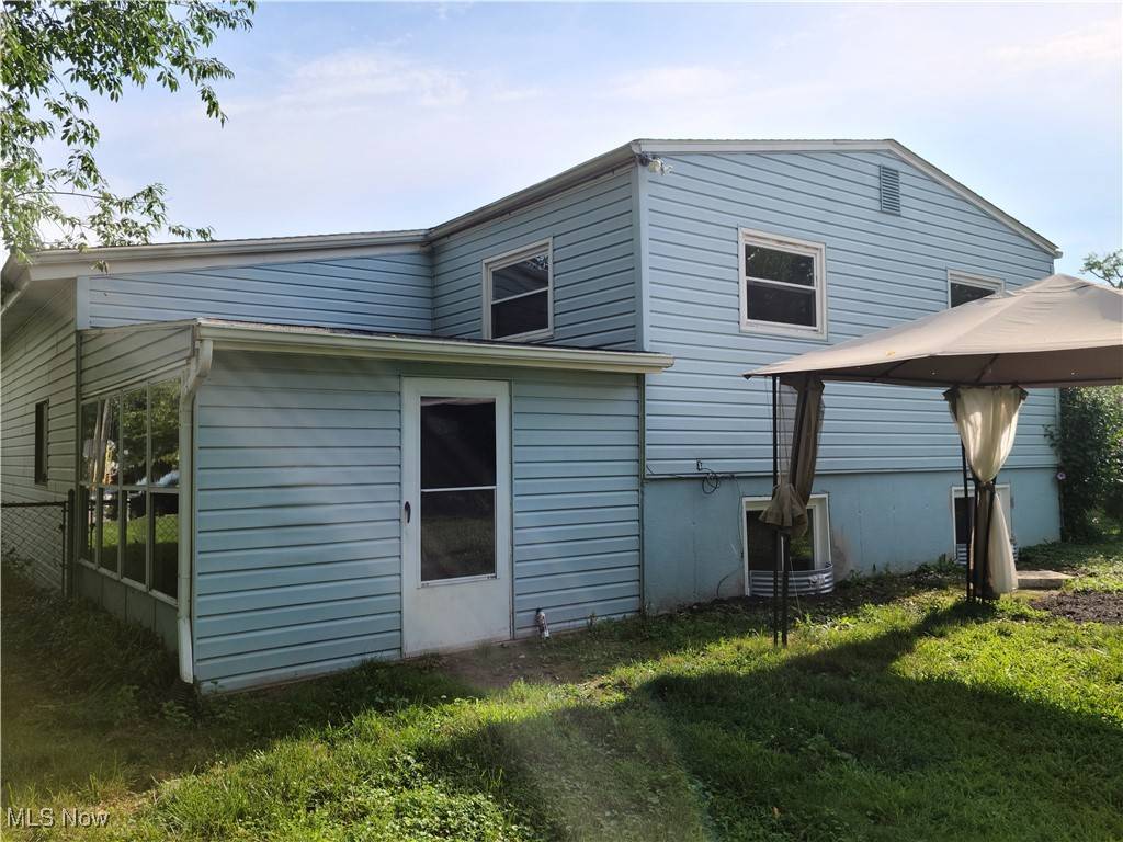 Akron, OH 44314,951 Winston ST