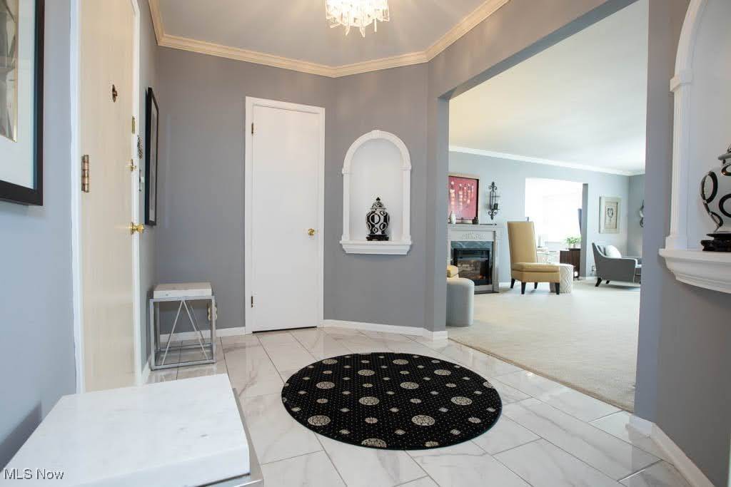 Shaker Heights, OH 44122,18975 Van Aken BLVD #403