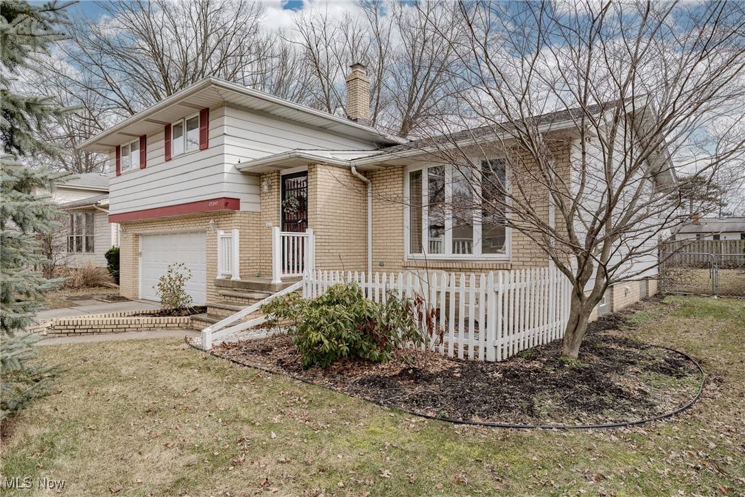 Fairview Park, OH 44126,21247 Nottingham DR