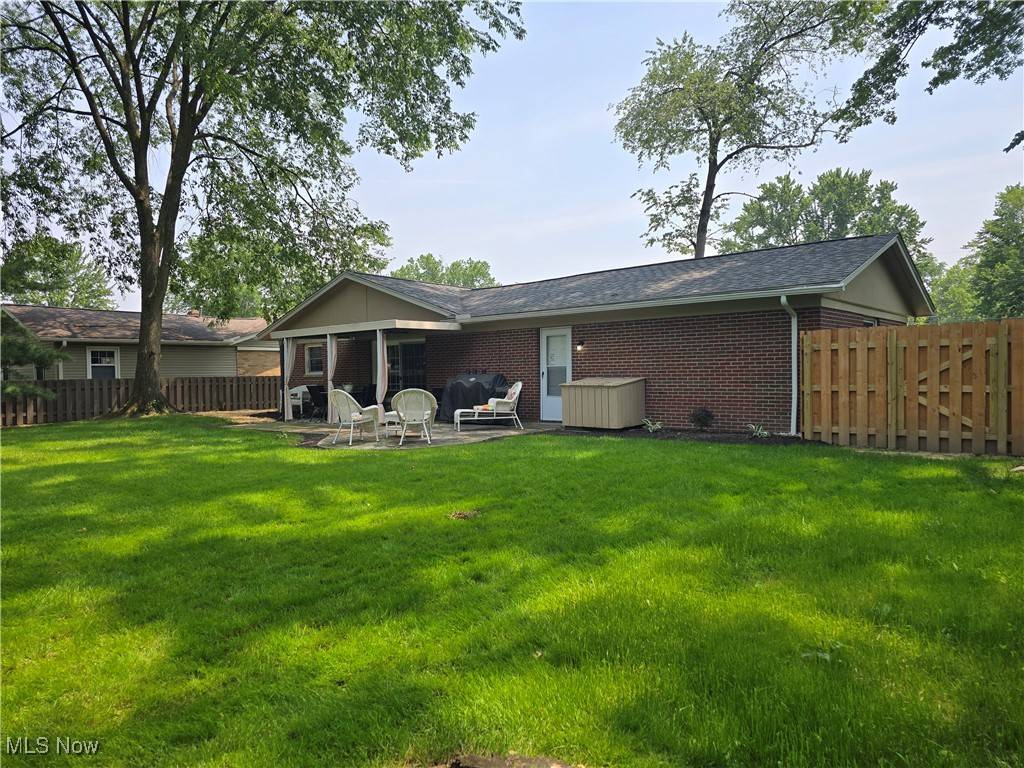 North Olmsted, OH 44070,28628 Aspen DR