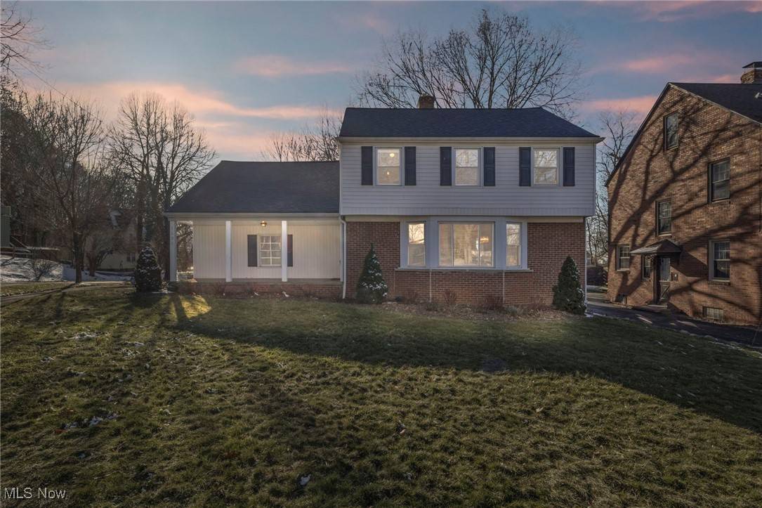 Cleveland Heights, OH 44121,1236 Yellowstone RD