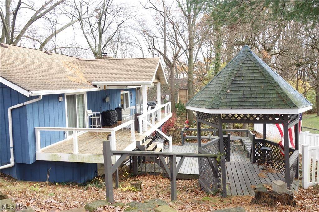 Green, OH 44319,216 Lake Front DR