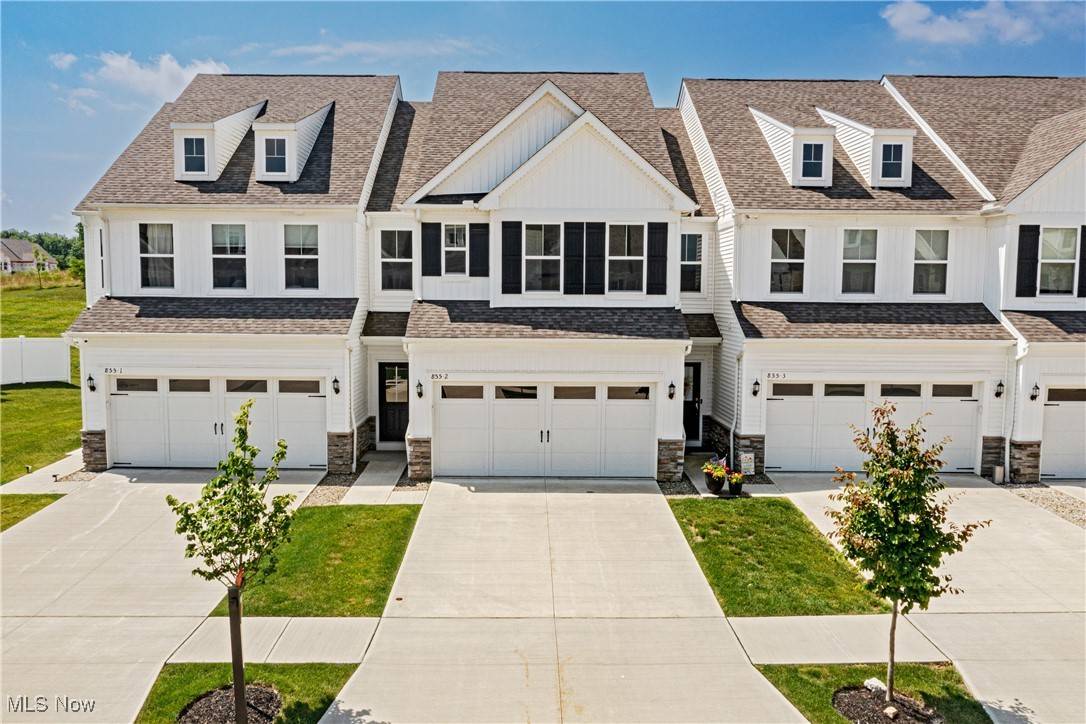 Aurora, OH 44202,855-2 Dipper LN