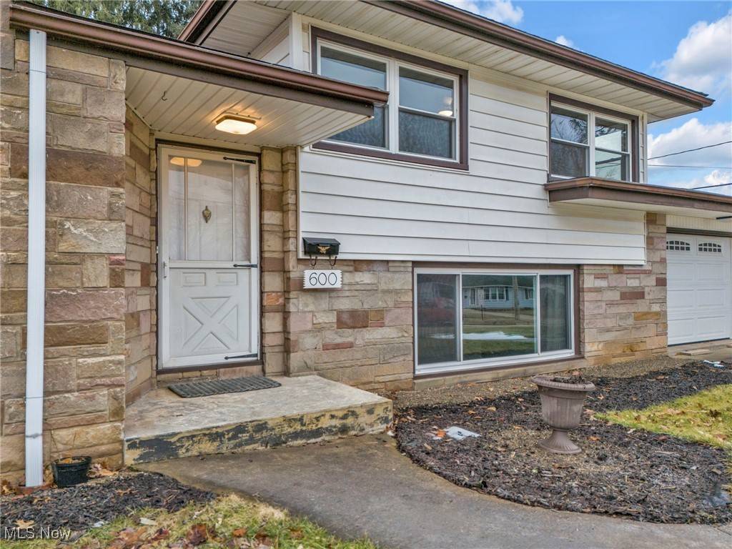 Orrville, OH 44667,600 E Paradise ST