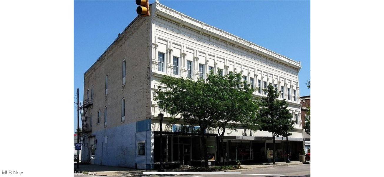 Conneaut, OH 44030,256 Main ST