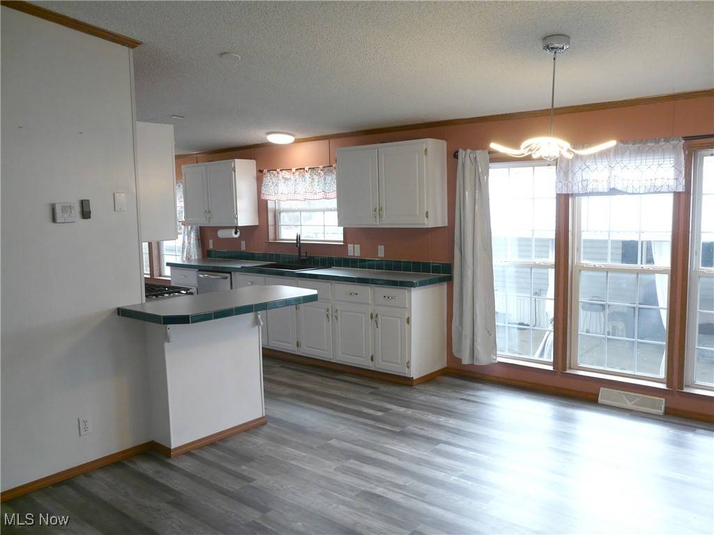 Olmsted Township, OH 44138,27202 Cook RD #112