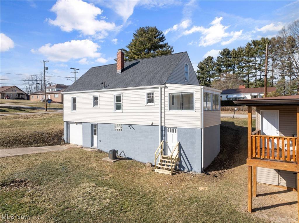Wintersville, OH 43953,244 Winters DR