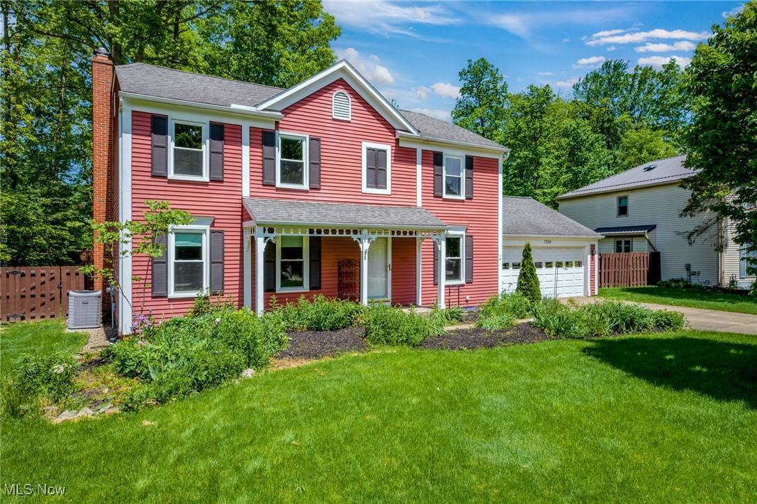 Solon, OH 44139,7124 Hollyhock LN