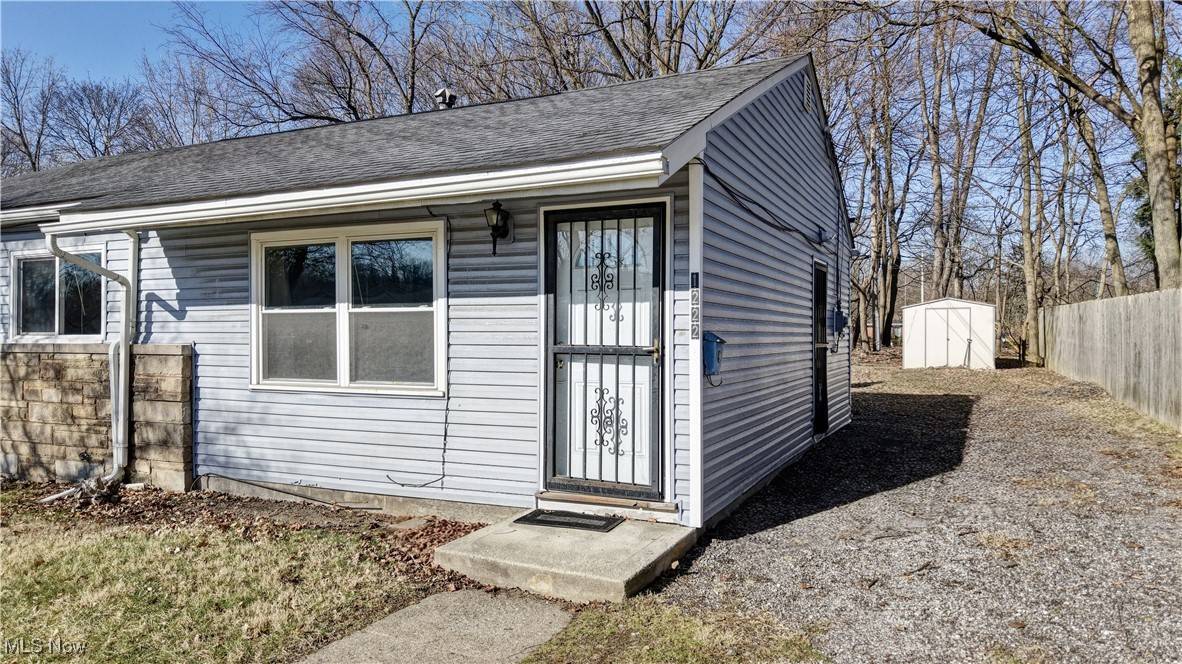 Akron, OH 44320,1222 Seward AVE