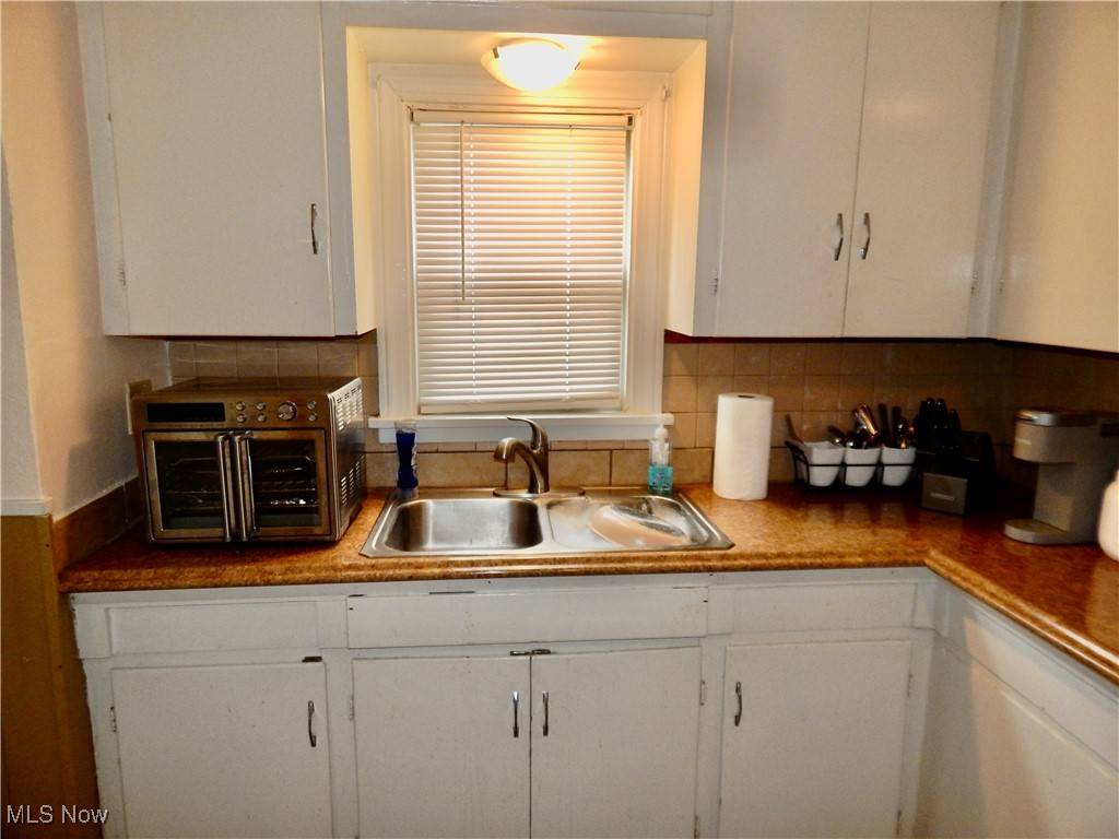 Parma, OH 44129,6511 Laverne AVE