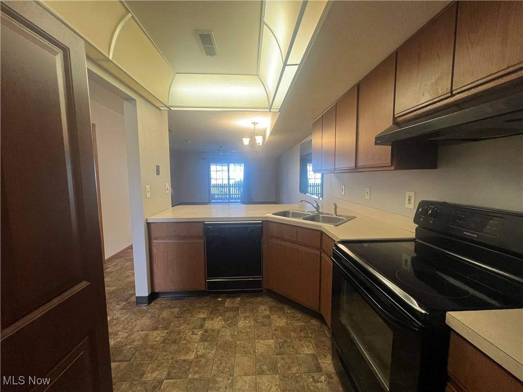 Niles, OH 44446,924 Nob Hill DR #3