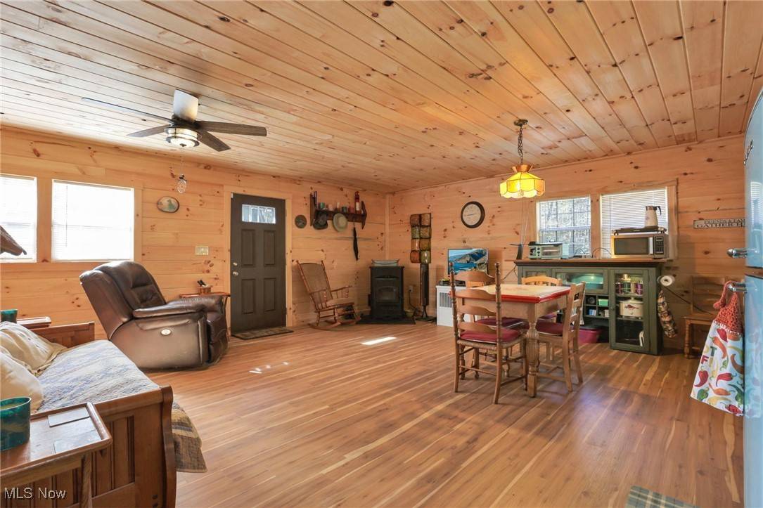 Roseville, OH 43777,8800 Hoop Pole RD