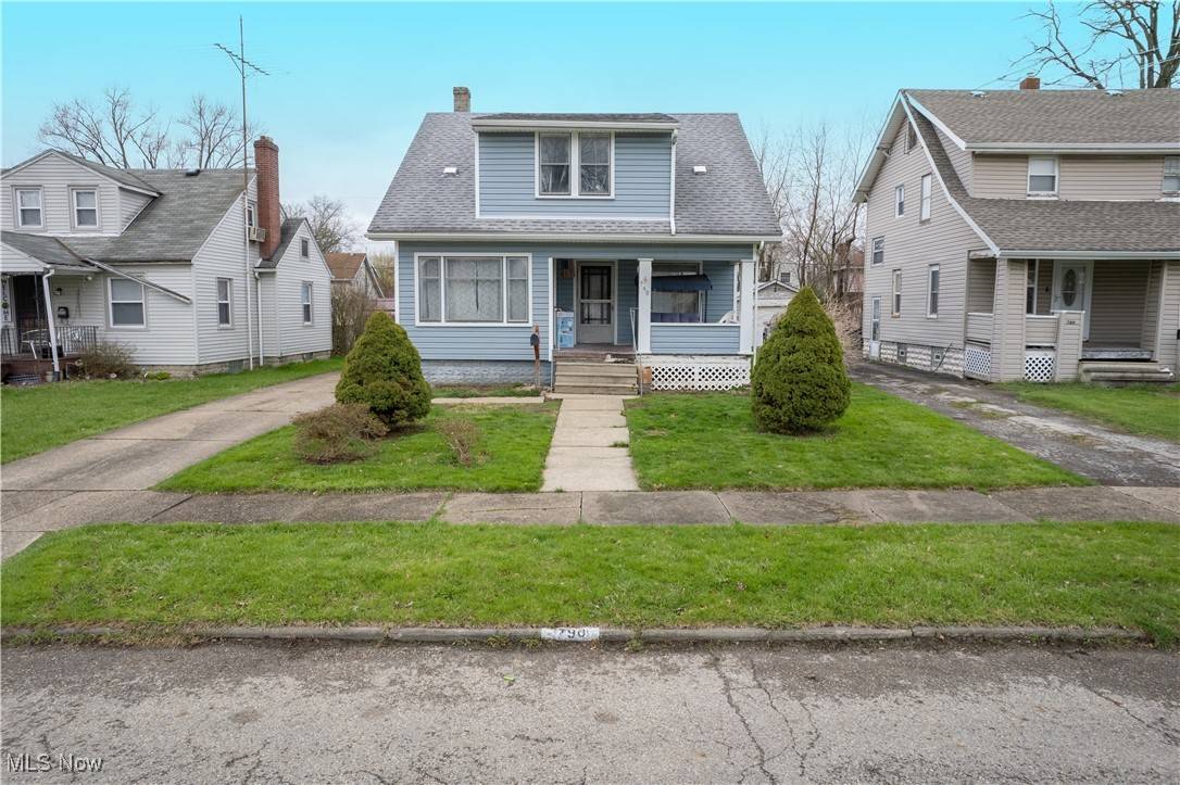 Warren, OH 44484,790 Oak Knoll AVE SE