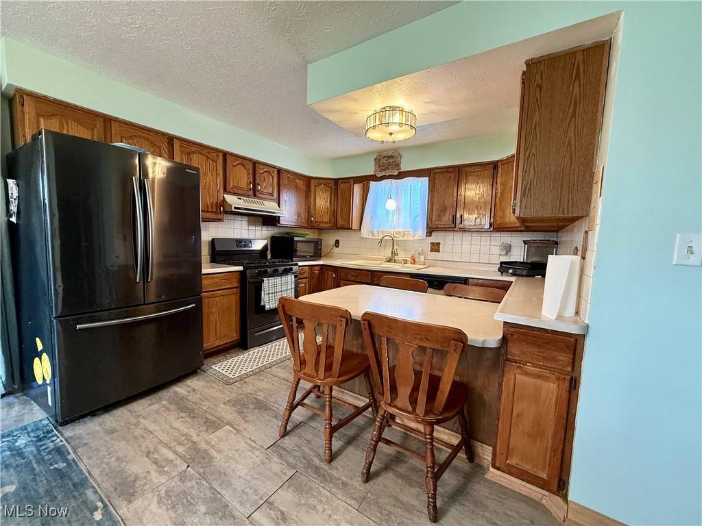 Hubbard, OH 44425,351 Center ST