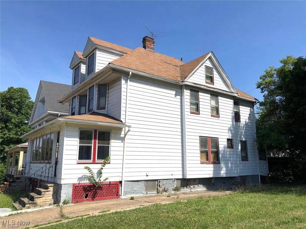 East Cleveland, OH 44112,1817 Penrose AVE