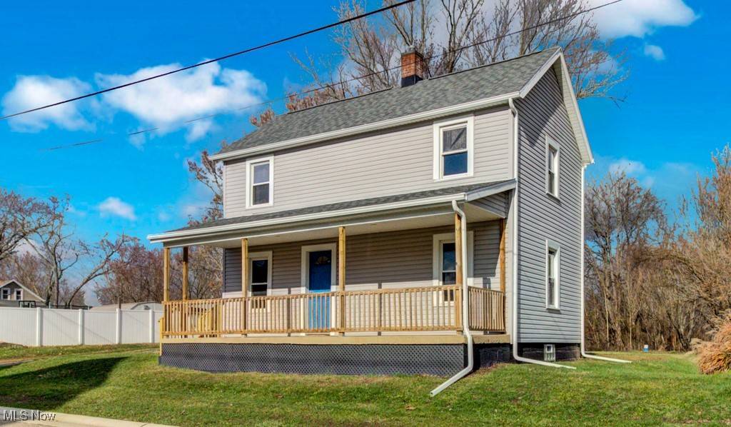 Waynesburg, OH 44688,221 Maple ST