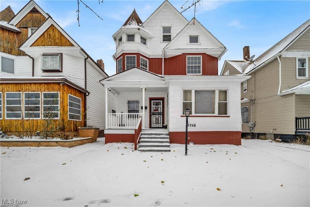 Cleveland, OH 44106,1586 E 86th ST