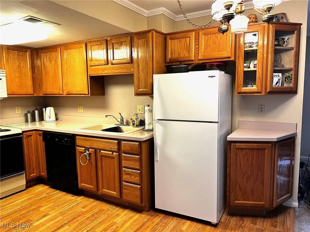 Warren, OH 44483,2960 N River RD #D-18