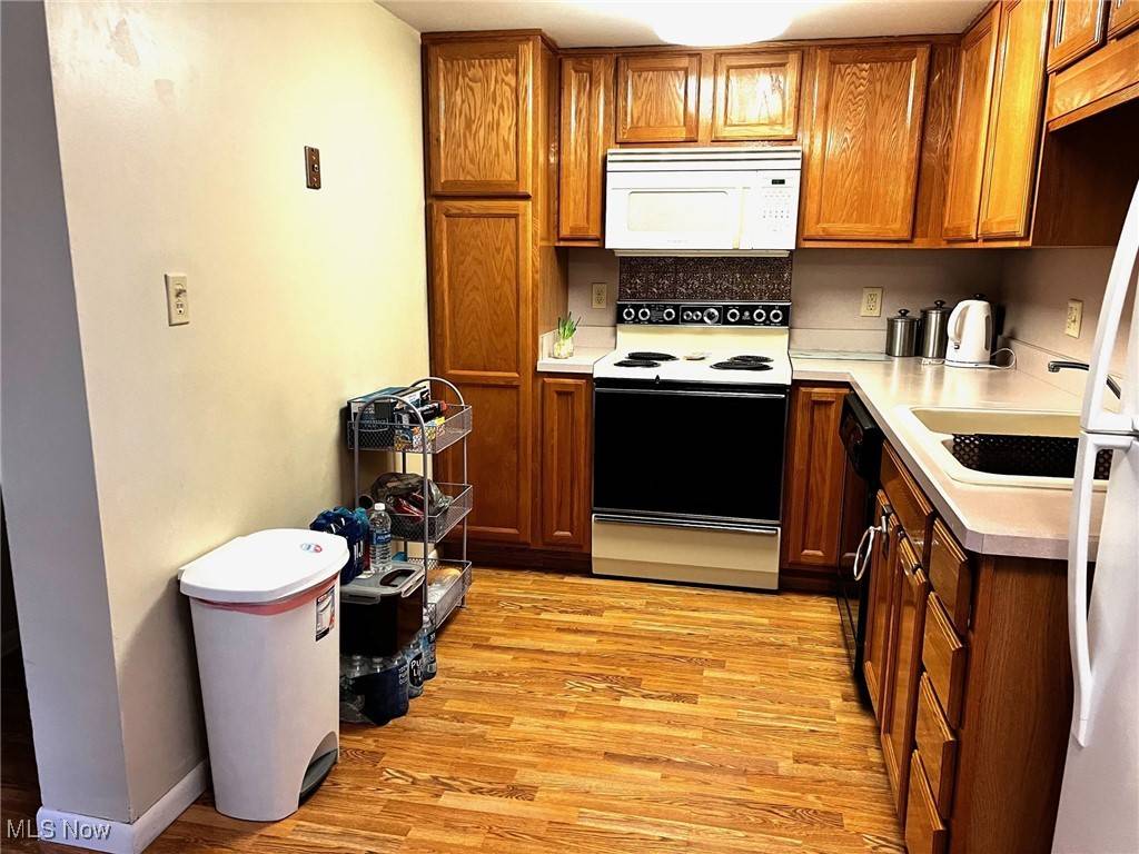 Warren, OH 44483,2960 N River RD #D-18